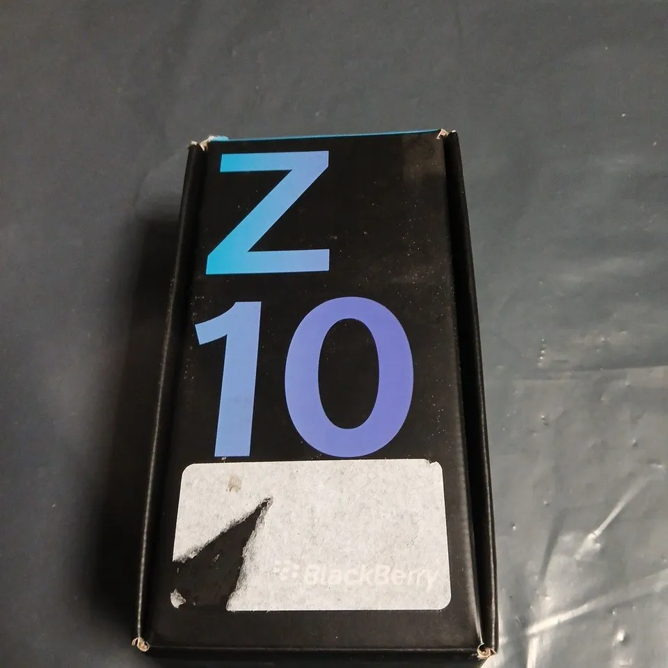 BLACKBERRY Z10 SMARTPHONE – BLACK