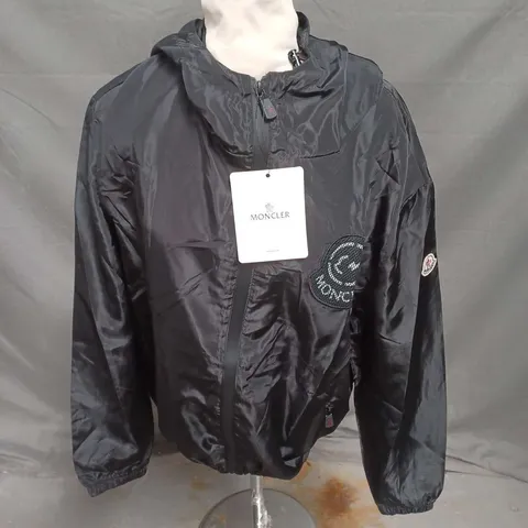 MONCLER HOODED JACKET IN BLACK SIZE M