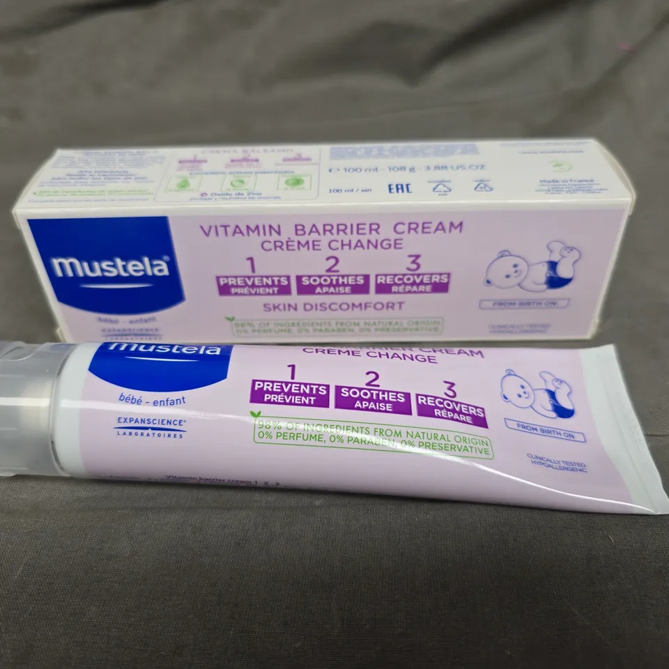 APPROXIMATELY 60 TUBS OF MUSTELA VITAMIN BARRIER CREAM 100ML 