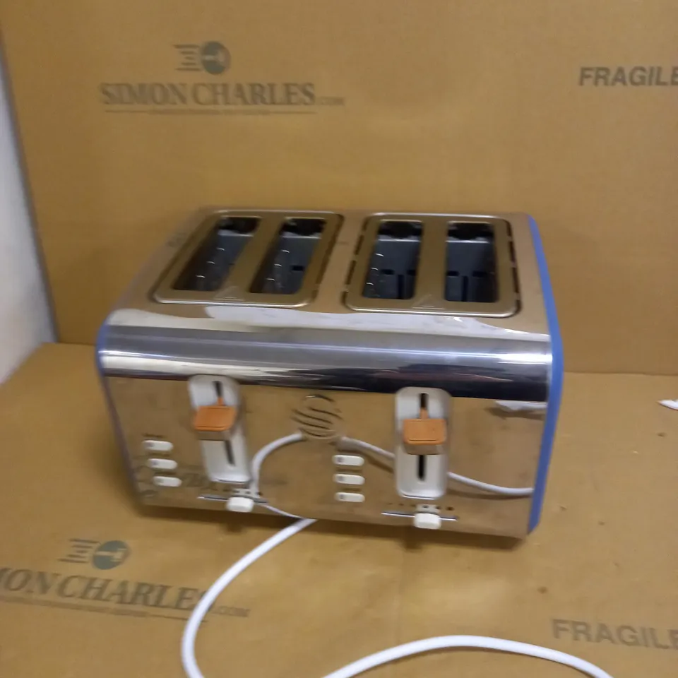 SWAN NORDIC 4 SLICE TOASTER BLUE