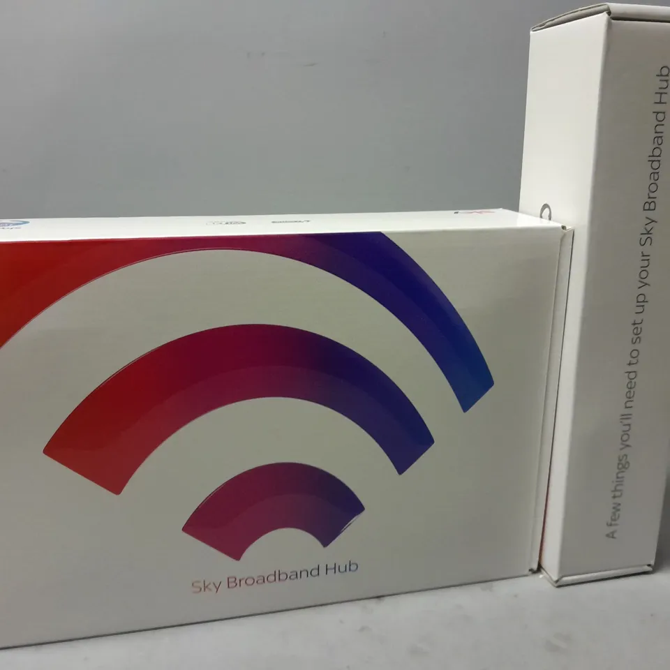 BOXED AND SEALED SKY Q HUB SR203UK
