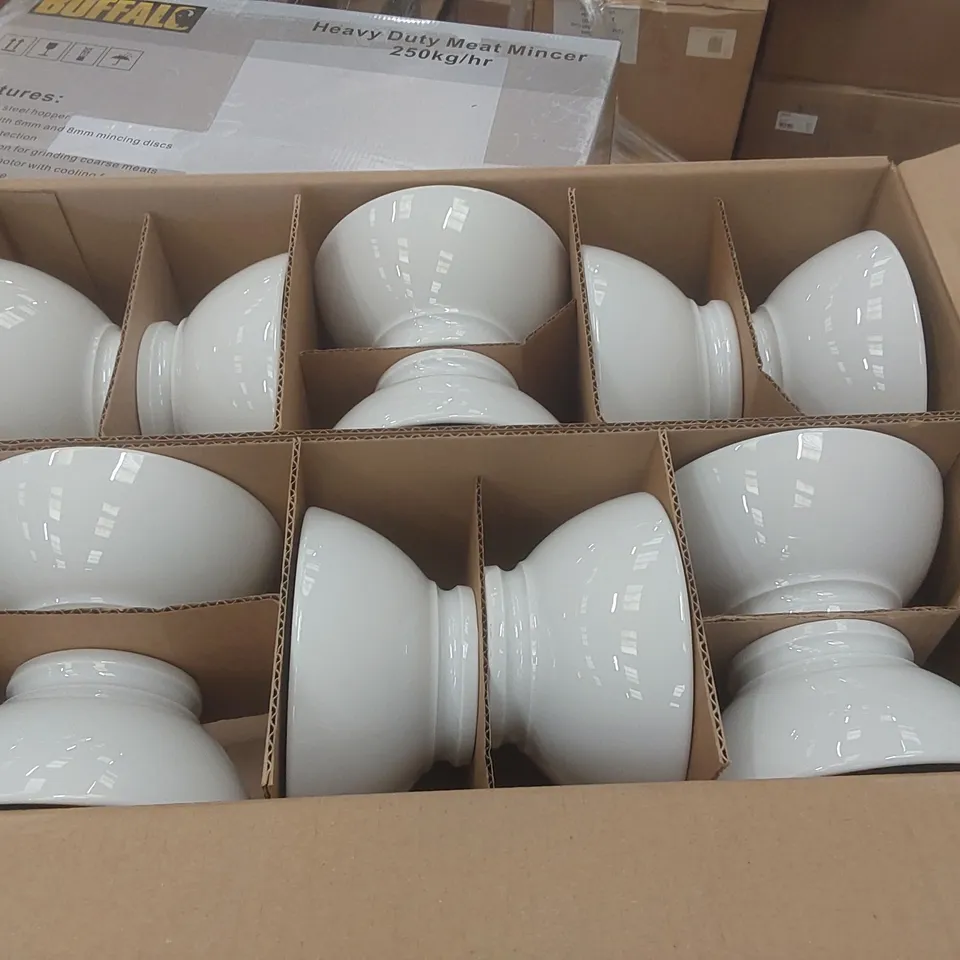 BOXED CONTAINING 12x BRAND NEW PILLIVUYT 140MM COFFEE BOWLS