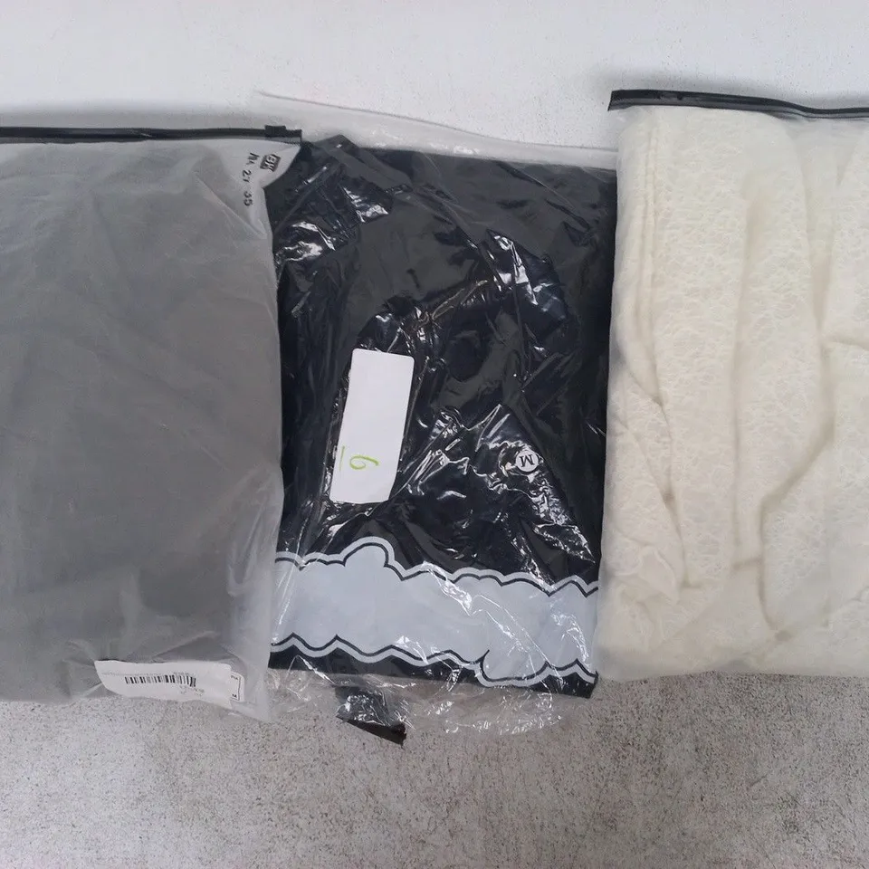 APPROXIMATELY 20 ASSORTED CLOTHING AND FASHION PRODUCTS IN VARIOUS STYLES AND SIZES - COLLECTION ONLY
