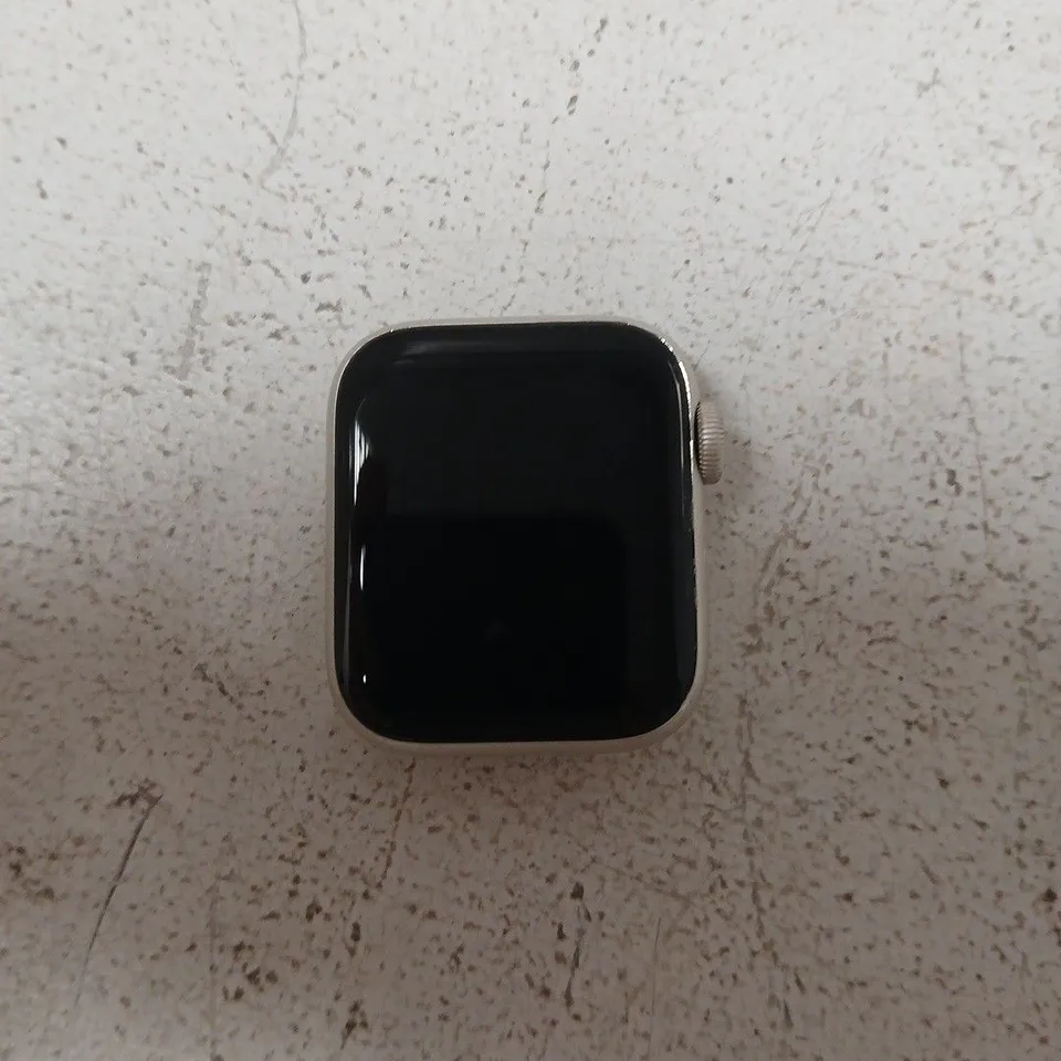APPLE WATCH SE 2 40MM GPS ALUMINIUM STARLIGHT