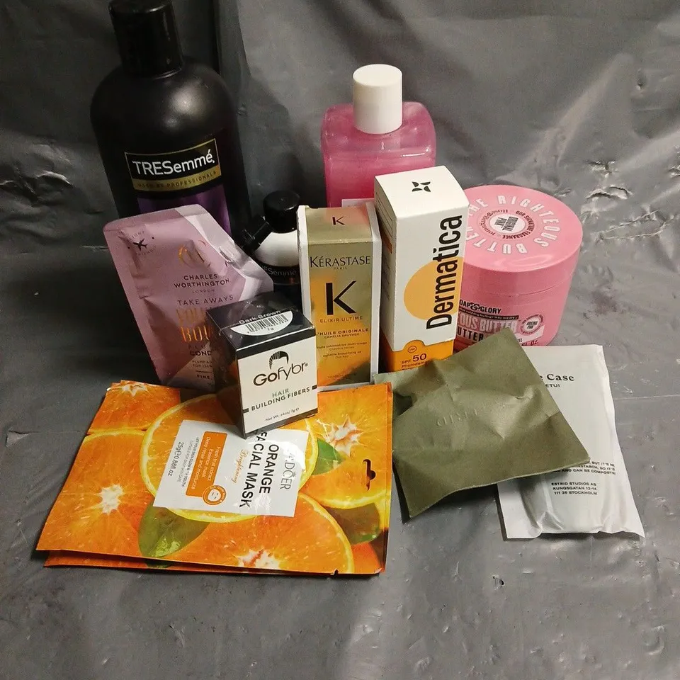 APPROXIMATELY 20 ASSORTED HEALTH & BEAUTY PRODUCTS TO INCLUDE SOAP&GLORY THE RIGHTEOUS BUTTER, DERMATICA SPF 50 SUNSCREEN, SUNDAY RAIN BUBBLE BATH, ETC