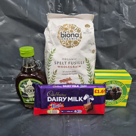APPROXIMATELY 8 ASSORTED FOOD ITEMS TO INCLUDE LEMON BON BONS, MAPLE SYRUP, WHOLEGRAIN FUSILLI, ETC
