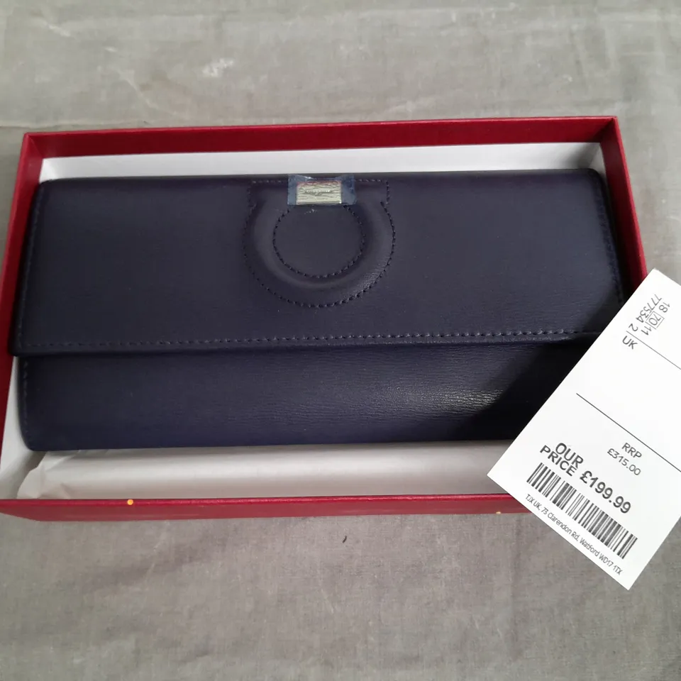 SALVATORE FERAGANO NAVY LEATHER PURSE
