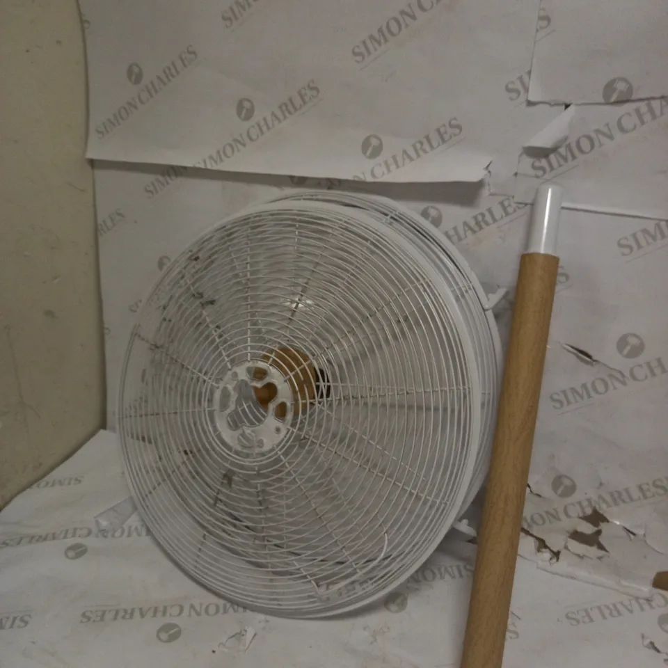 RUSSELL HOBBS ELECTRIC PEDESTAL FAN