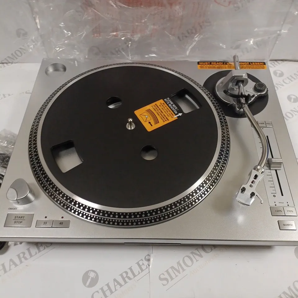 VICTROLA PROFFESIONAL TURNTABLE