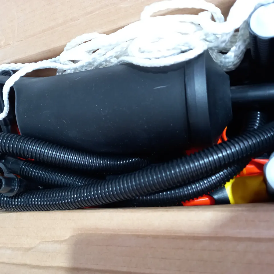 INTEX EXPLORER PRO 200 BOAT SET