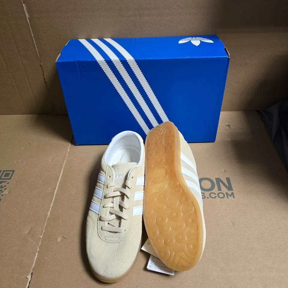 ADIDAS GAZELLE TRAINERS – BEIGE - UK SIZE 7