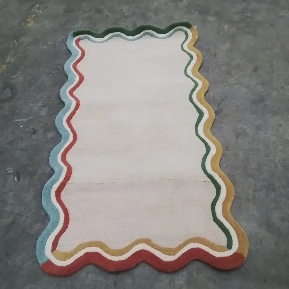 QUALITY DESIGNER AREA RUG - APPROXIMATELY 150X80CM