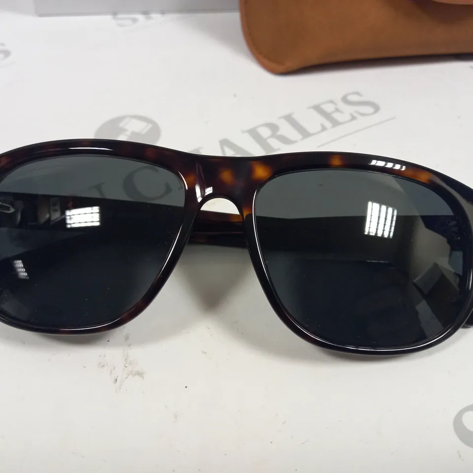 BOXED PAIR OF  VALLON WILBURY DARK TORTOISE GLASSES