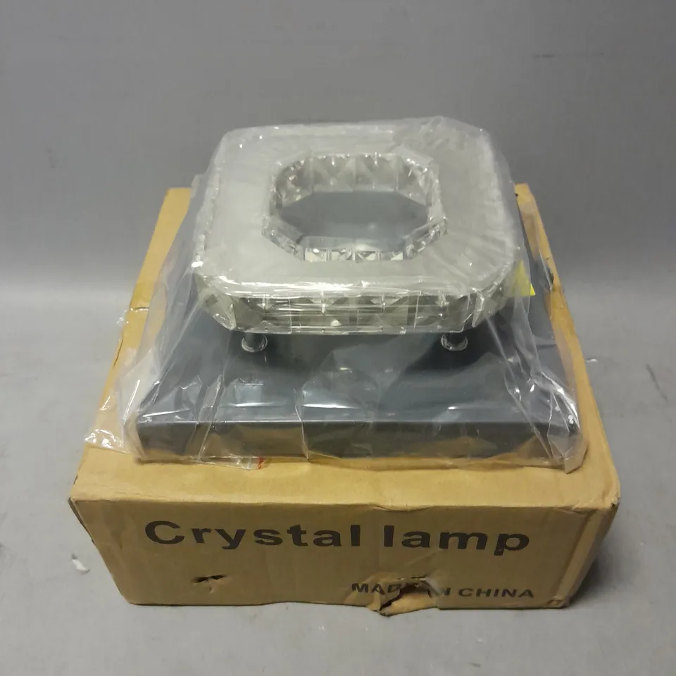 BOXED CRYSTAL LAMP