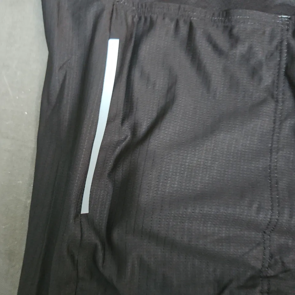 SPORTFUL TOUR OF THE BORDERS CYCLING KIT – MEN'S M