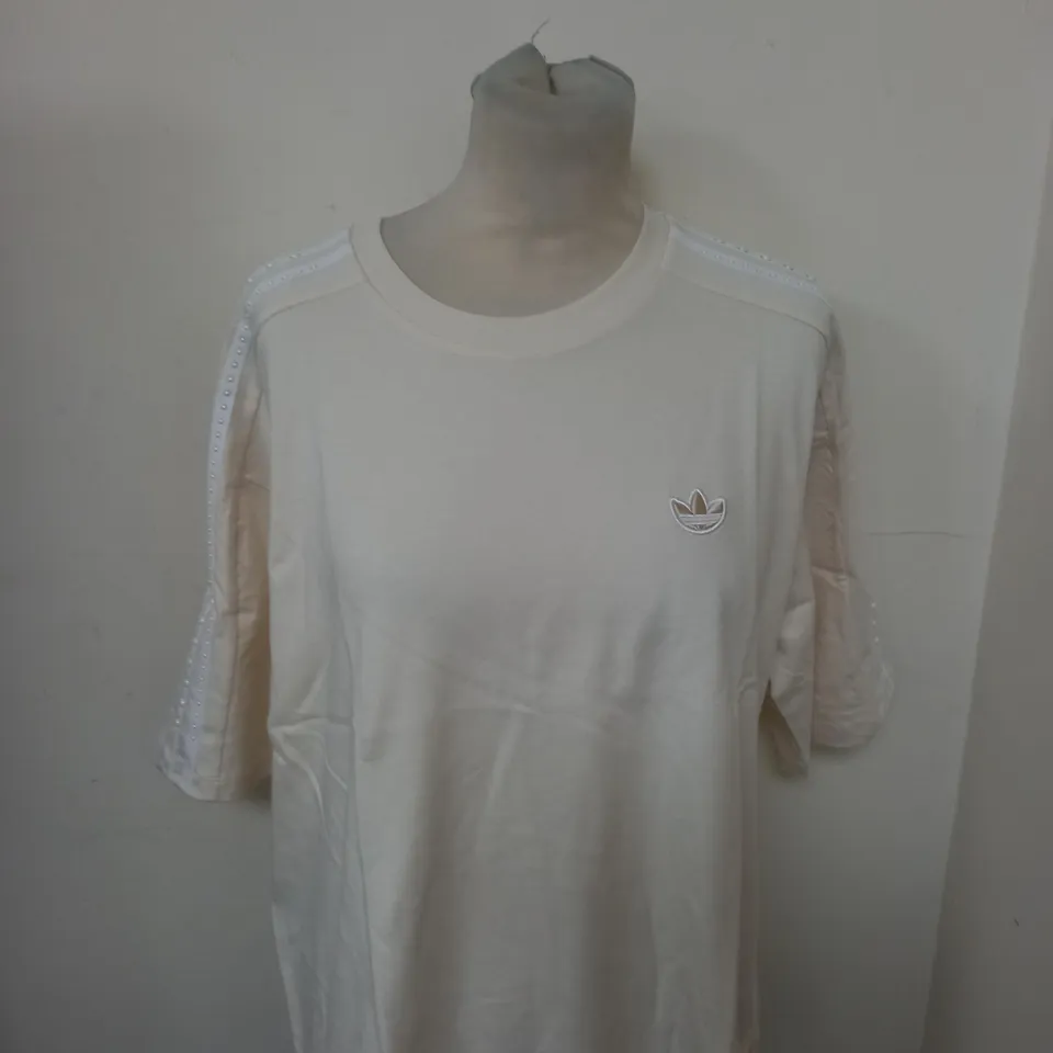 ADIDAS ORIGINAL CASUAL T-SHIRT SIZE XS