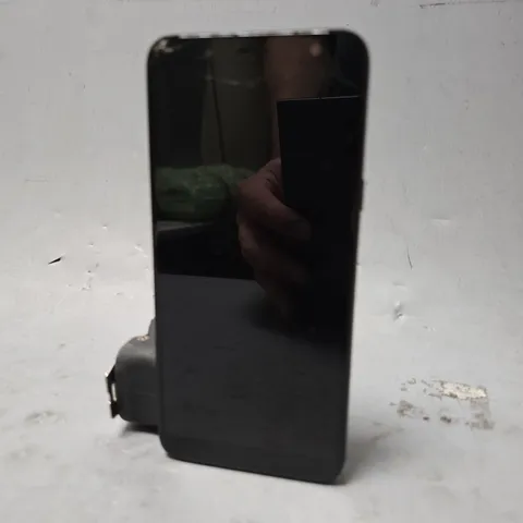 SAMSUNG GALAXY J6 