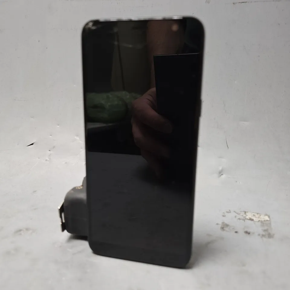 SAMSUNG GALAXY J6 