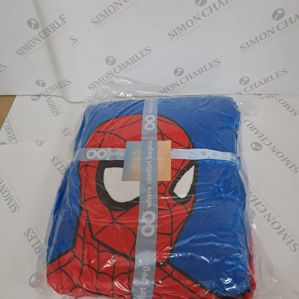 OODIE OVERSIZED HOODED BLANKET - SPIDERMAN