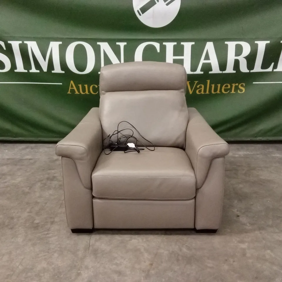 QUALITY DESIGNER ITALIAN MADE ADRIANO LUMBAR AND ELECTRIC RECLINER LEATHER ARMCHAIR