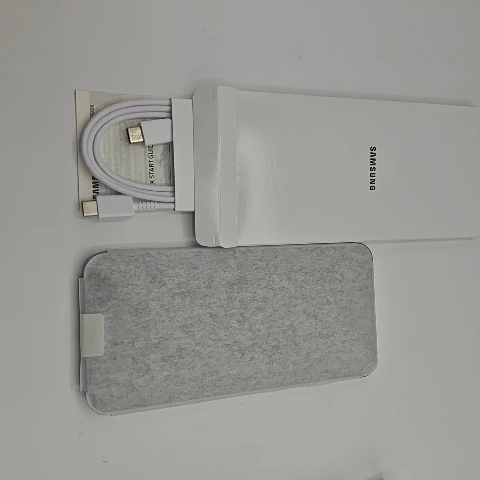 BOXED SAMSUNG GALAXY A17 4/128GB IN LIGHT BLUE - SM-A175F