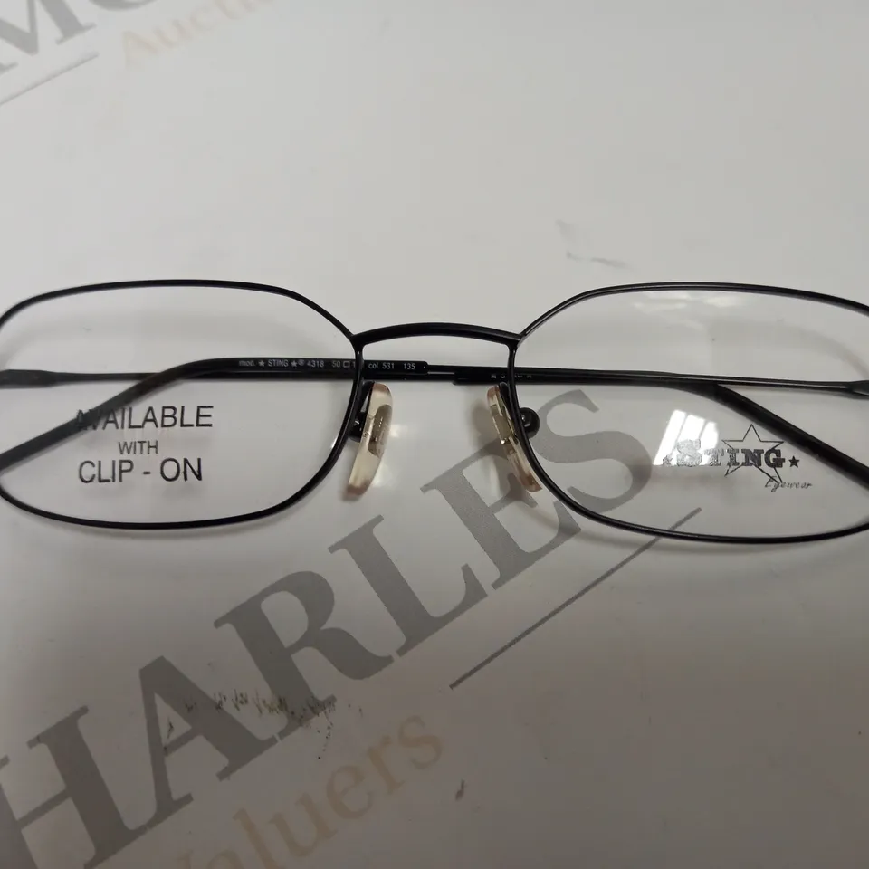 APPROX 9 DERIGO STING GLASSES 