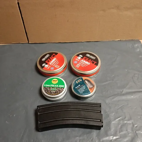 TOTE OF APPROXIMATELY 12 ASSORTED SPORTING GOODS ITEMS TO INCLUDE EXACT JUMBO DIABOLO AIRGUN PELLETS ETC