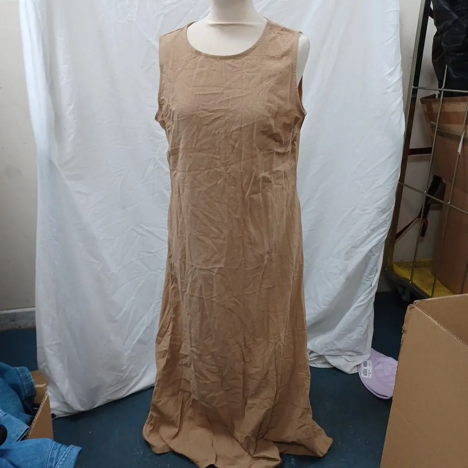 EMERY ROSE BEIGE DRESS SIZE L