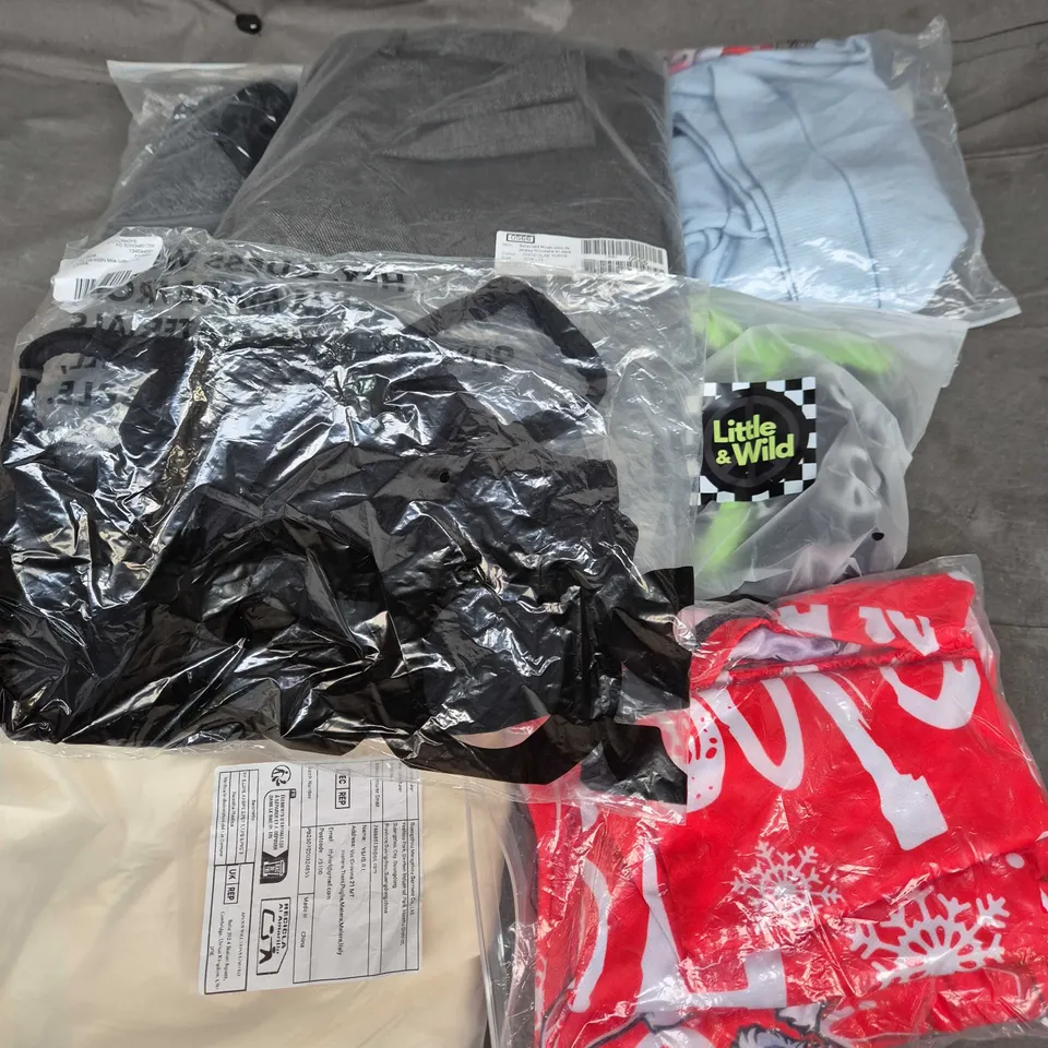 APPROXIMATELY 35 ASSORTED CLOTHING ITEMS IN VARIOUS SIZES, STYLES & COLOURS TO INCLUDE BRANDS SUCH AS ASOS, SELECTED HOMME, LITTLE & WILD, ETC - COLLECTION ONLY