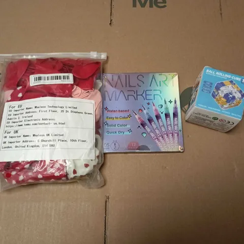 LARGE QUANTITY OF ASSORTED TOYS AND GAMES TO INCLUDE - NAIL ART KIT, BALLOONS & PUZZLE CUBE GAME ETC 