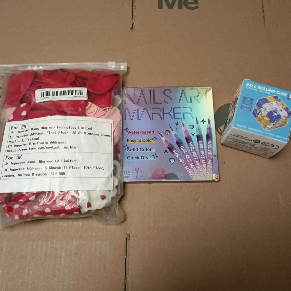 LARGE QUANTITY OF ASSORTED TOYS AND GAMES TO INCLUDE - NAIL ART KIT, BALLOONS & PUZZLE CUBE GAME ETC 