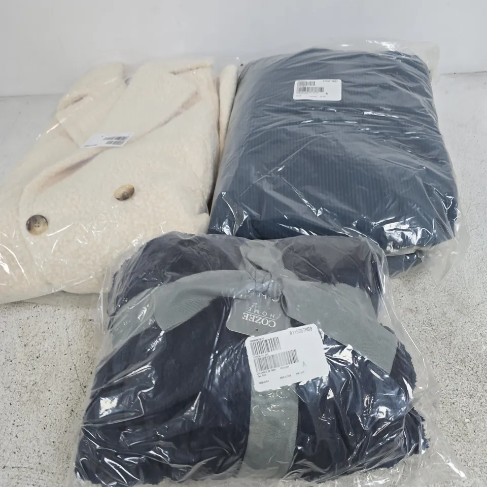 APPROXIMATELY 10 ASSORTED CLOTHING ITEMS IN VARIOUS SIZES, COLOURS & STYLES TO INCLUDE BRANDS SUCH AS COZEE HOME, HELENE BERMAN, MASAI, ETC - COLLECTION ONLY