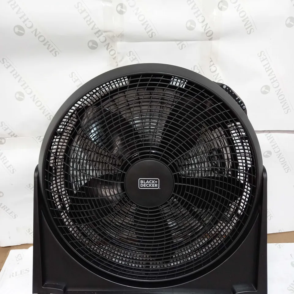 BLACK AND DECKER 2 IN 1 HIGH VELOCITY FAN