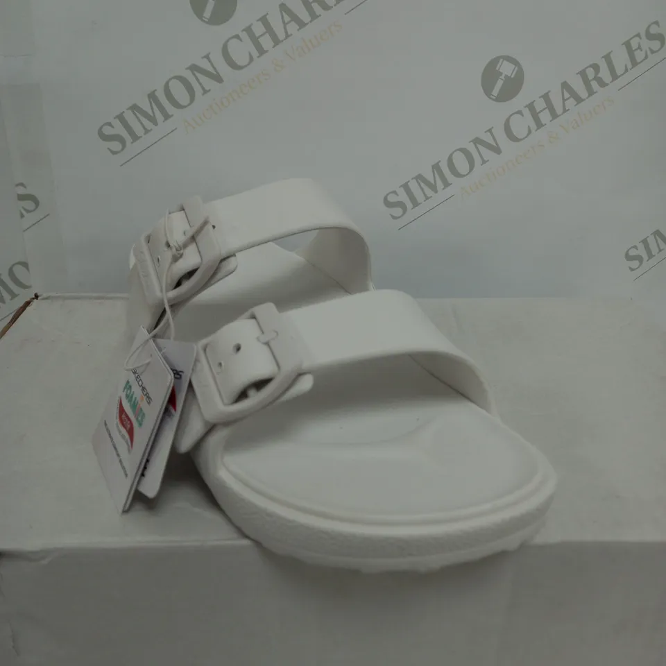 SKECHERS ARCH FIT FOAMIES SLIDE SANDAL SIZE 5