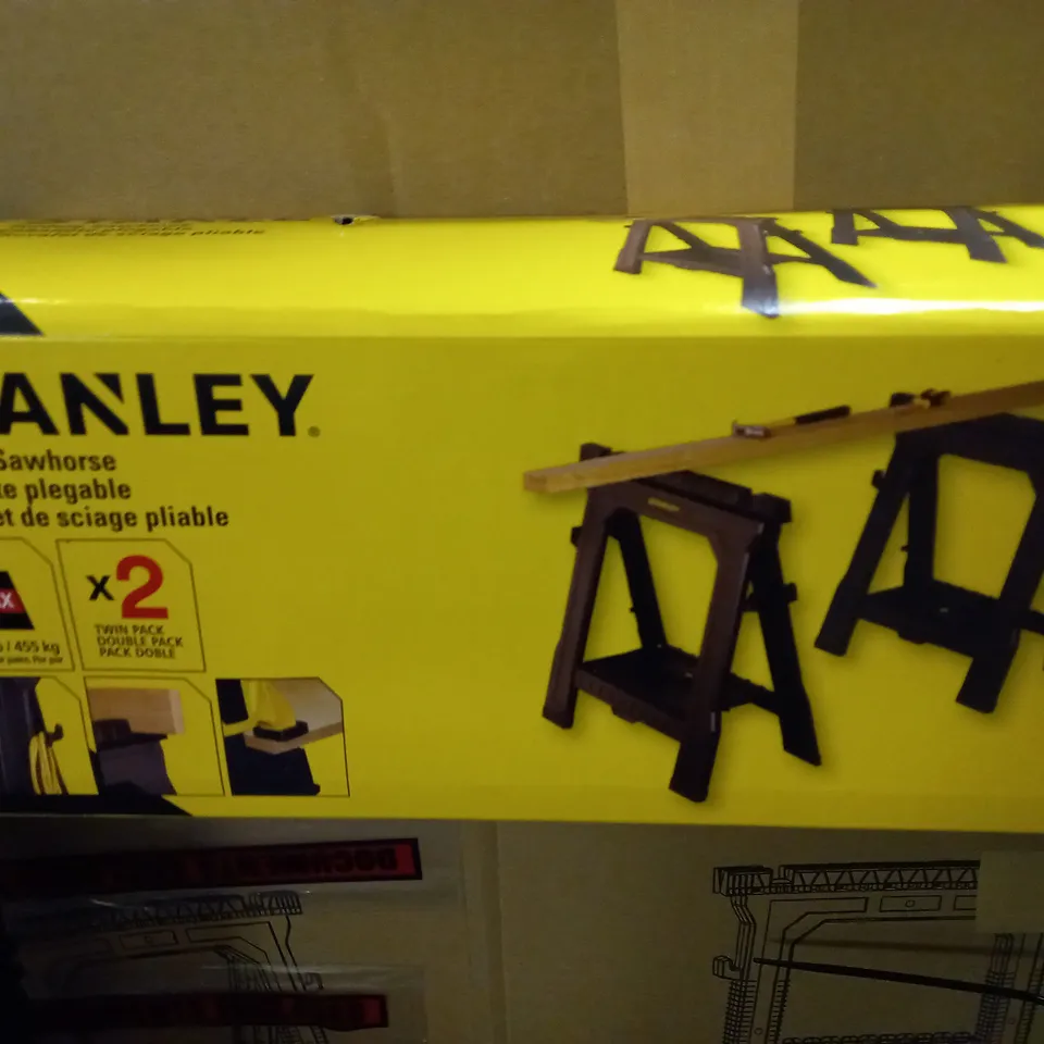 STANLEY FOLDING SAWHORSE 