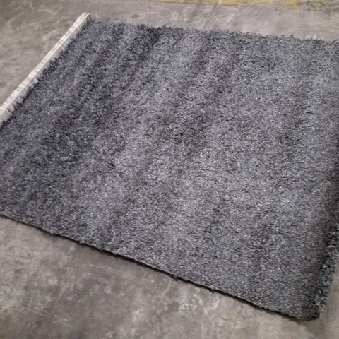 PACO HOME TRIP 450 RUG IN ANTHRACITE - 140×200CM