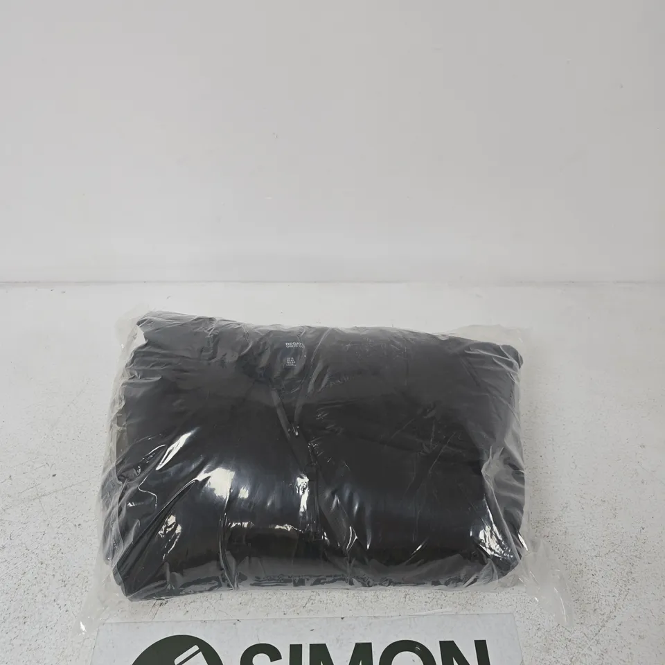 REGATTA ROXIENNE SHOWERPROOF JACKET – UK 16 (EU 42) BLACK