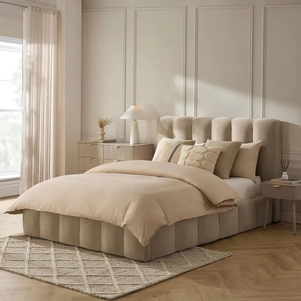 BOXED DUSK CHESHIRE OTTOMAN STORAGE BED - CHENILLE OATMEAL // SIZE: 4FT6 DOUBLE (2 BOXES)