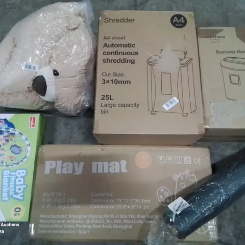 PALLET OF ASSORTED ITEMS TO INCLUDE A4 SHEET SHREDDERS, PLAY MAY, POKER MAT AND LARGE PLUSH BEAR