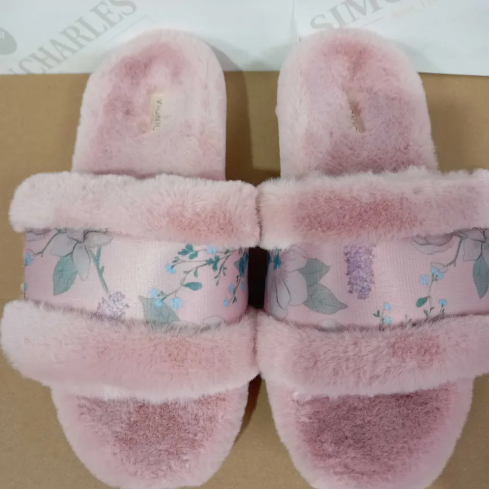 VIONIC FLORAL DESIGN PINK FLUFFY SLIPPERS, SIZE 6 UK