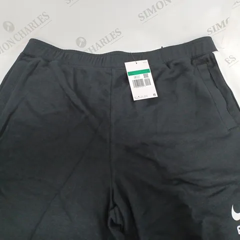 NIKE STANDARD FIT JOGGING SHORTS - XL