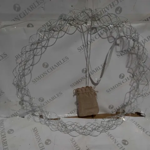 OUTLET K BY KELLY HOPPEN LED LIGHT UP WREATH