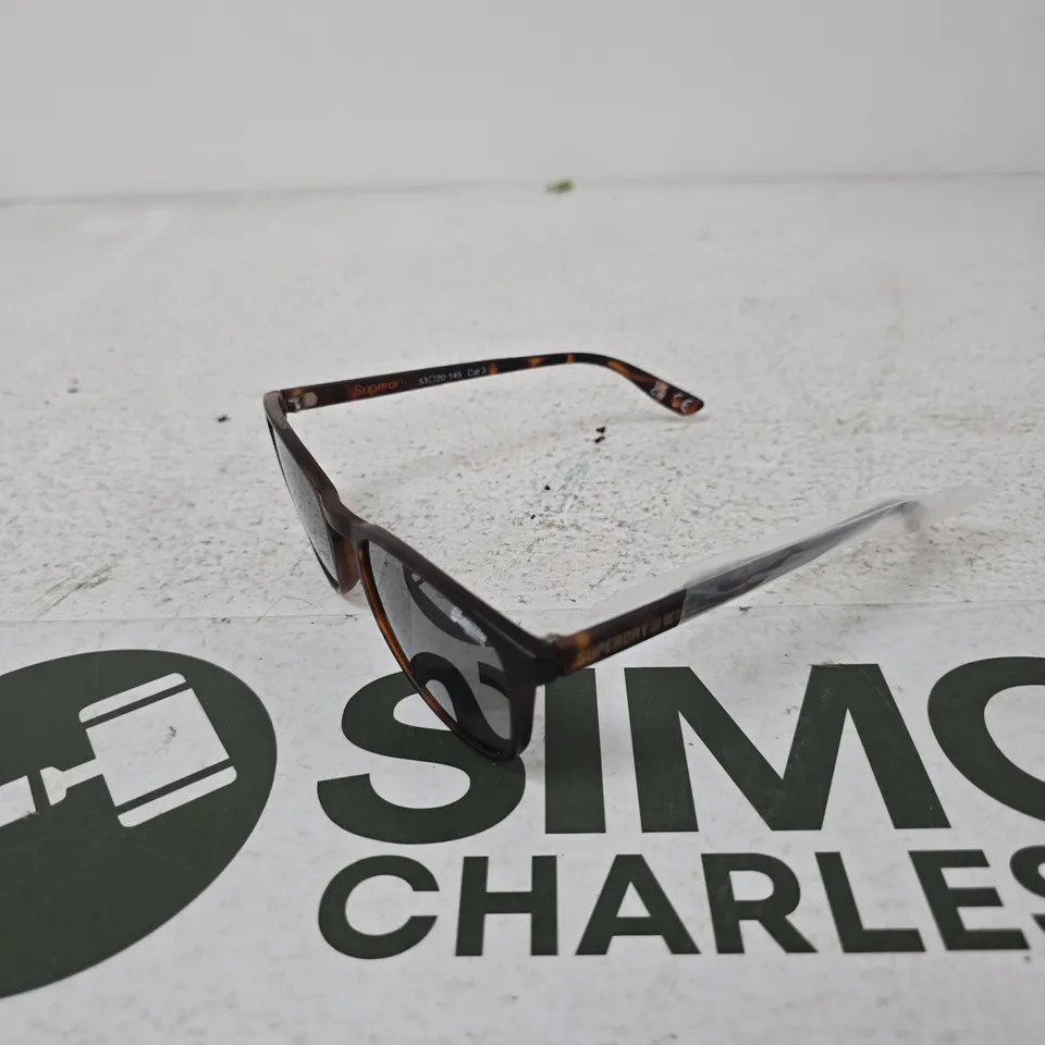 SUPERDRY SUNGLASSES – TORTOISESHELL FRAME