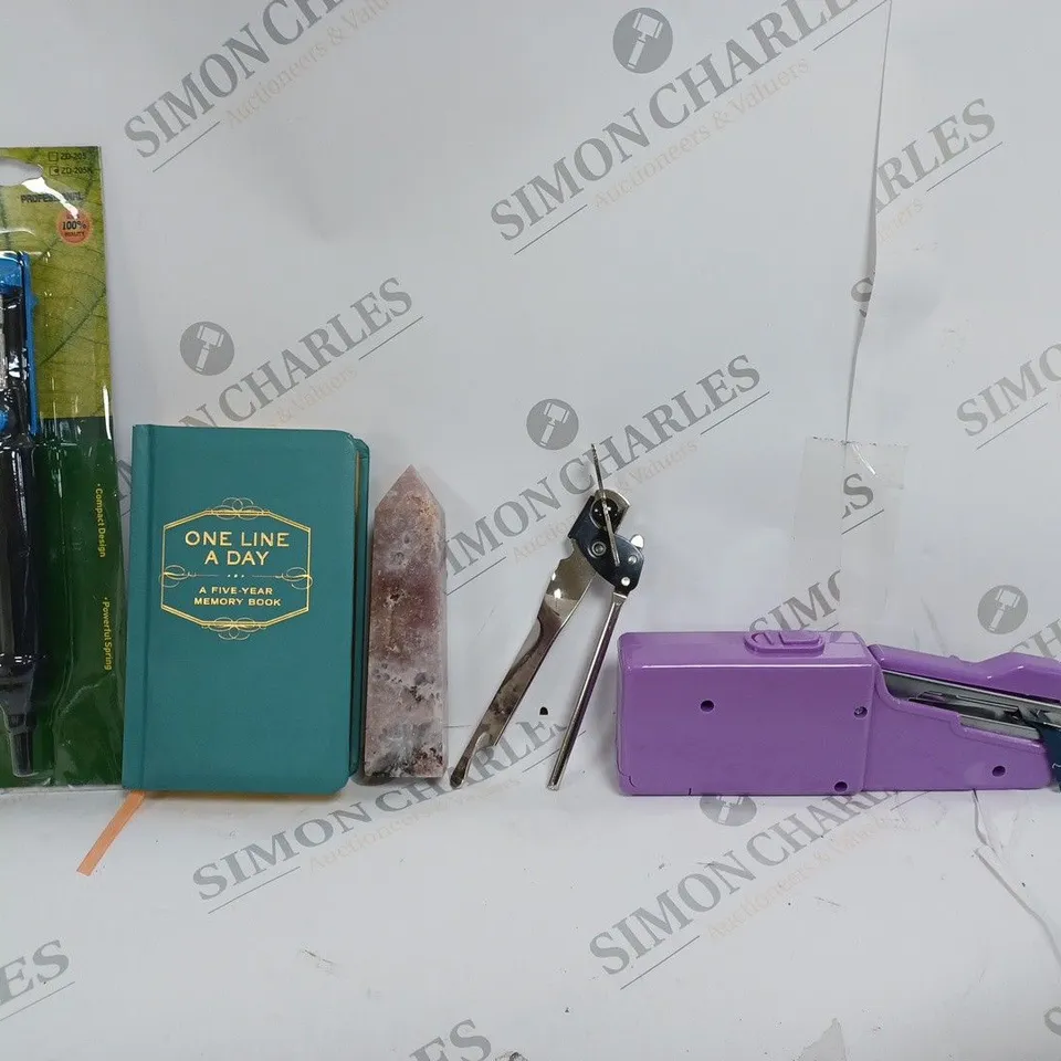 LOT OF APPROXIMATELY 12 ASSORTED ITEMS TO INCLUDE - DESOLDERING PUMP - ONE LINE A DAY MEMORY BOOK - CAN OPENER ECT