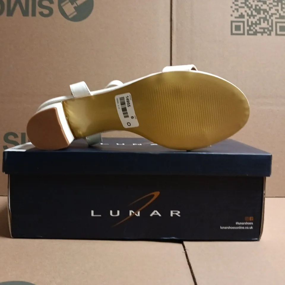 BOXED PAIR OF LUNAR BLAZE OPEN TOE SANDALS IN WHITE SIZE EU 39