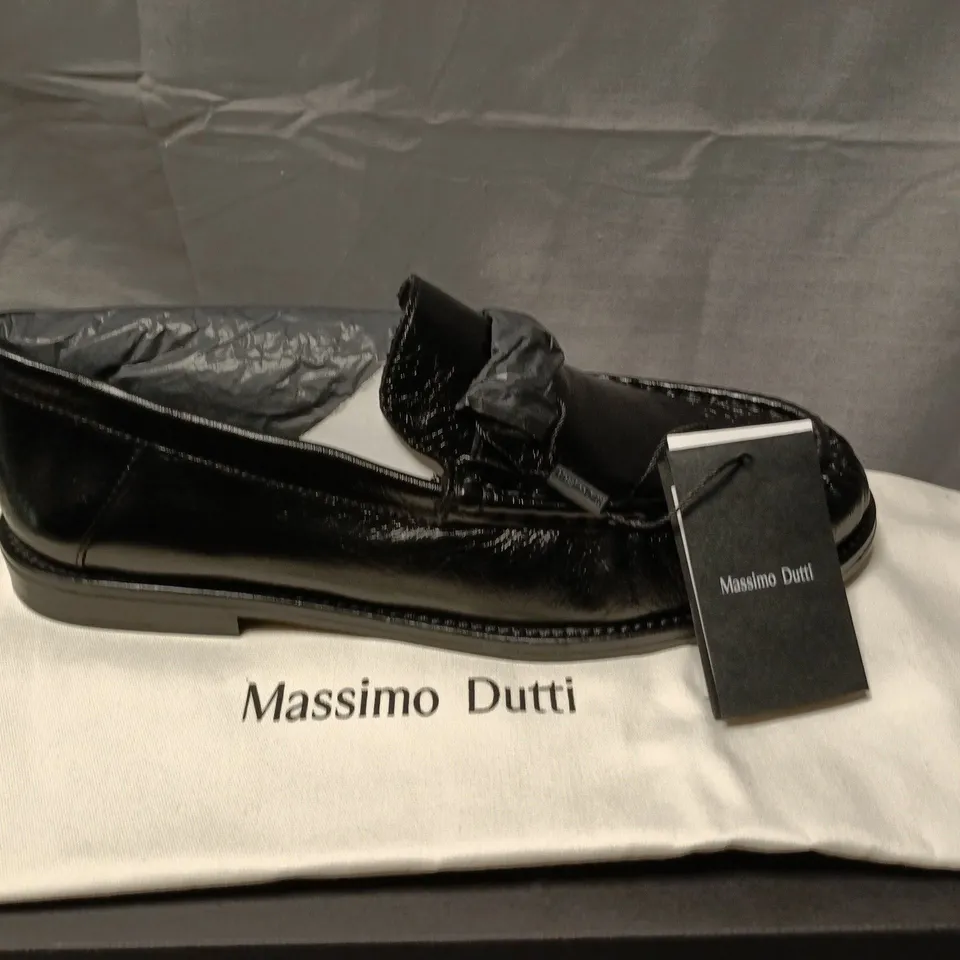 MASSIMO DUTTI MEN'S BLACK PATENT LEATHER LOAFERS – UK 5 (EU 38)