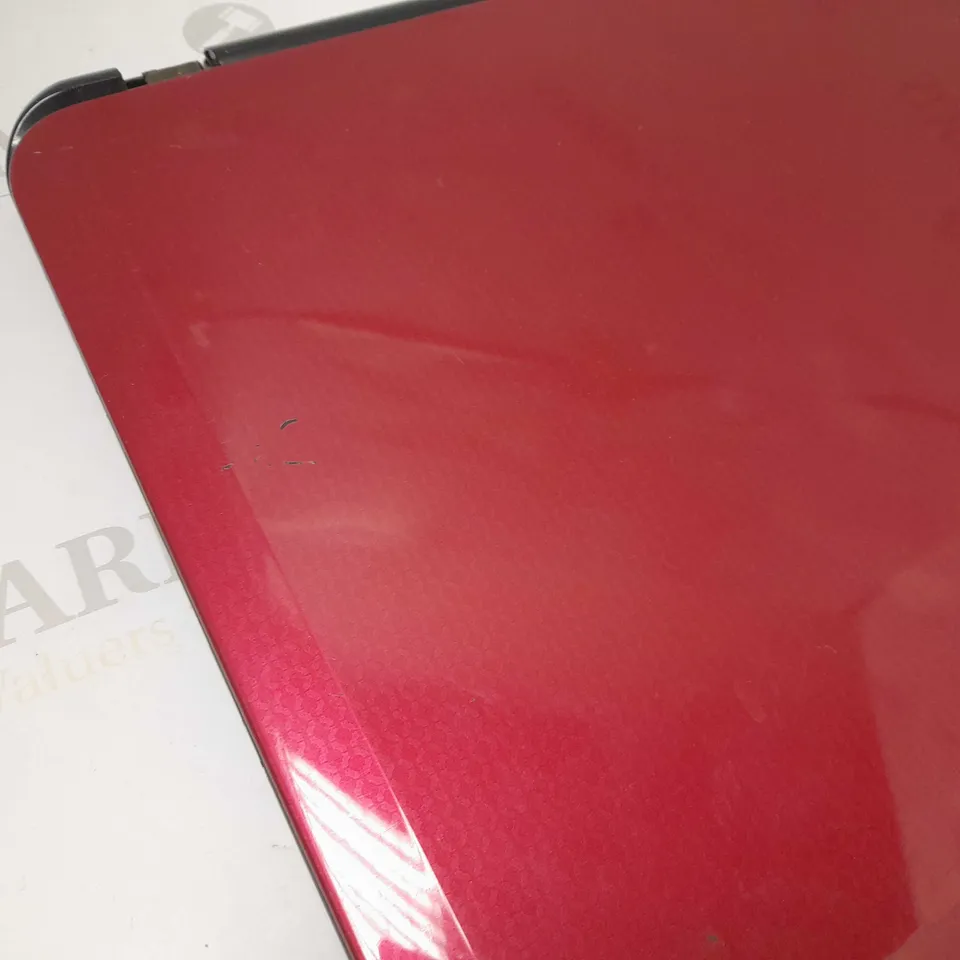 HP PAVILIONO LAPTOP-RED