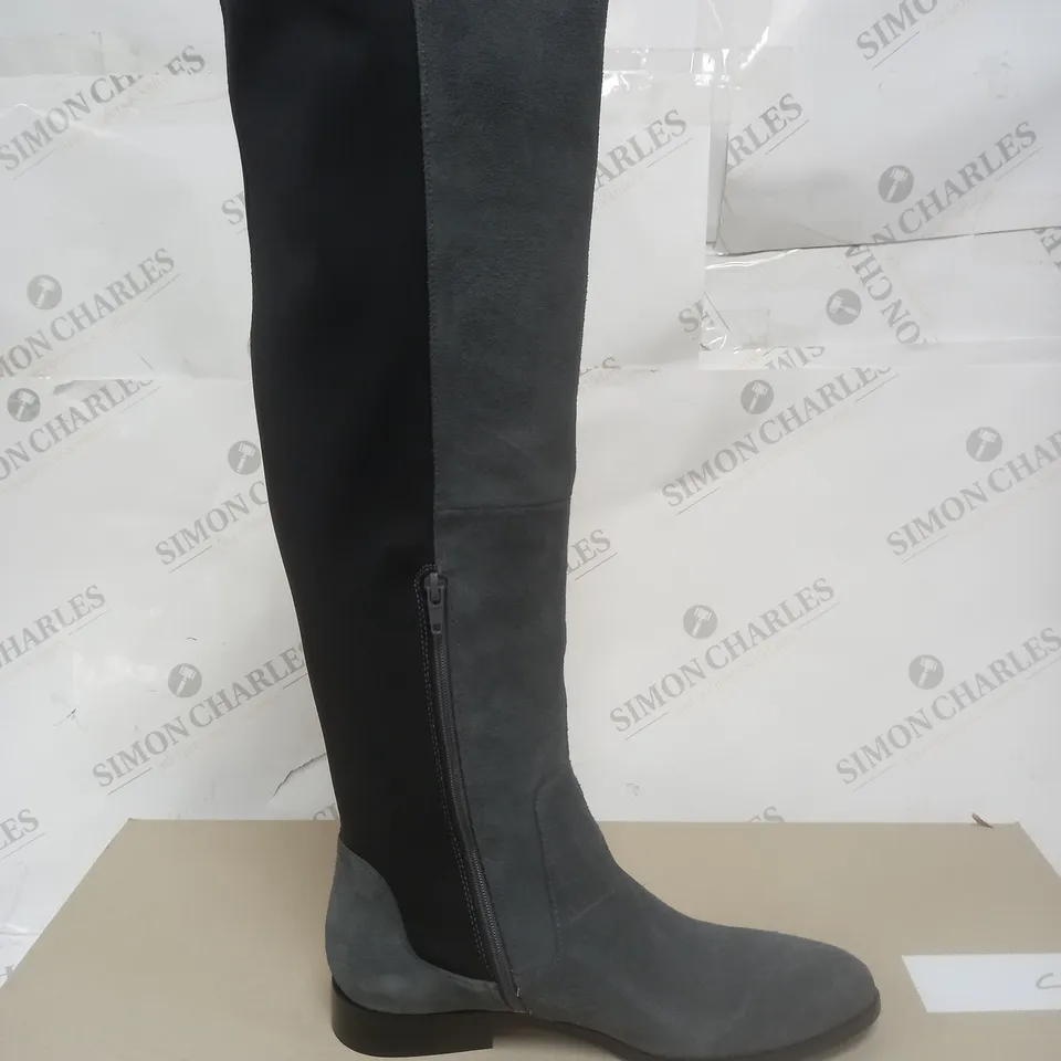 BOXED PAIR OF CLARKS SUEDE BIZZY BOOTS IN CHARCOAL UK SIZE 6