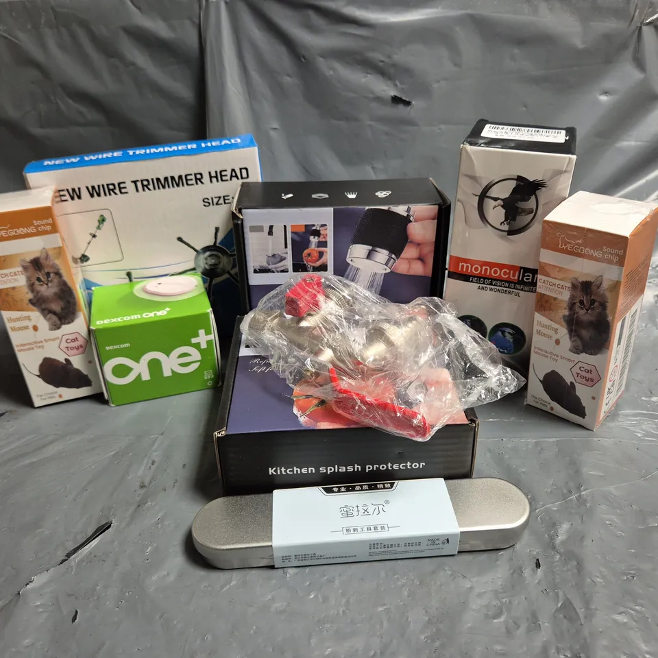 APPROXIMATELY 15 ASSORTED HOUSEHOLD ITEMS TO INCLUDE WIRE TRIMMER HEAD, CAT TOY, TAP HEAD, ETC