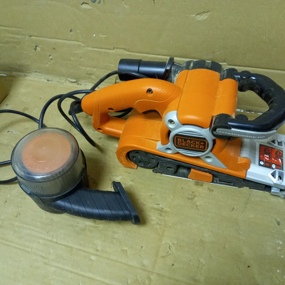 BLACK & DECKER BELT SANDER